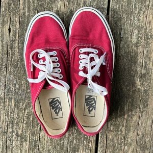 MAROON VANS